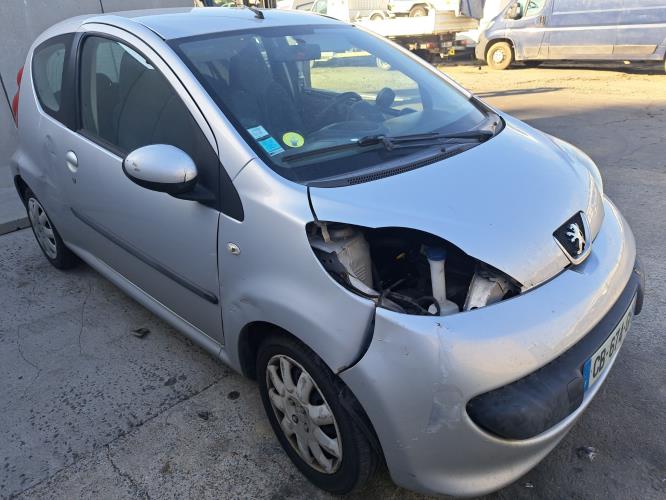 Image Lunette arriere - PEUGEOT 107