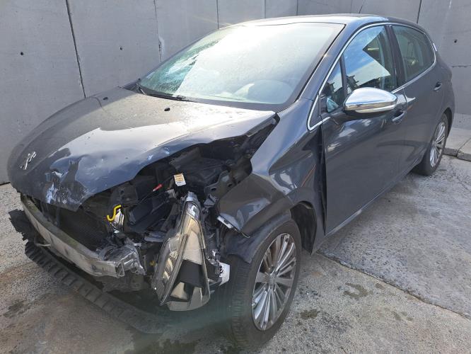 Image Aile avant droit - PEUGEOT 208 1
