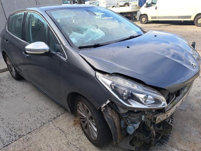 Image Aile avant droit - PEUGEOT 208 1