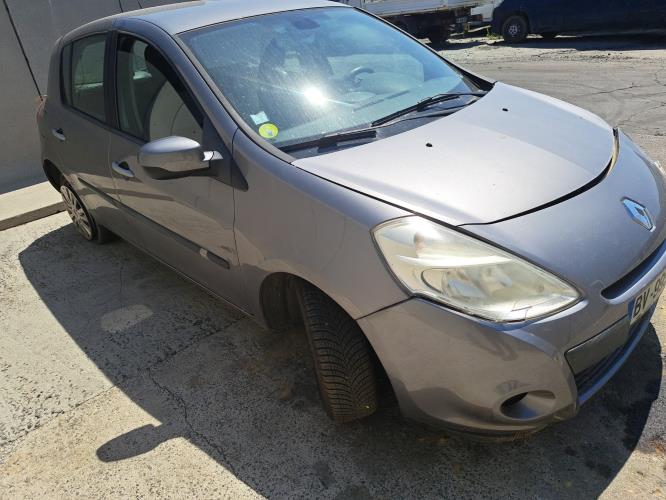 Image Aile avant droit - RENAULT CLIO 3
