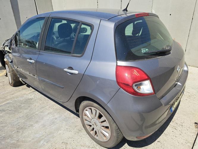 Image Aile avant droit - RENAULT CLIO 3