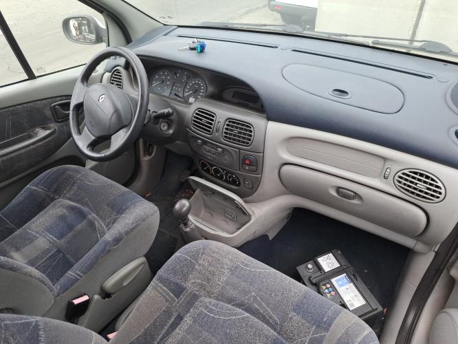 Image Porte avant gauche - RENAULT SCENIC 1