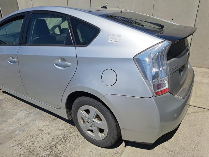Image Capot - TOYOTA PRIUS 3