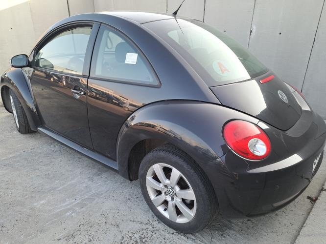 Image Pare boue avant droit - VOLKSWAGEN NEW BEETLE 1
