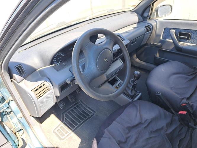 Image Pare choc avant - RENAULT CLIO 1