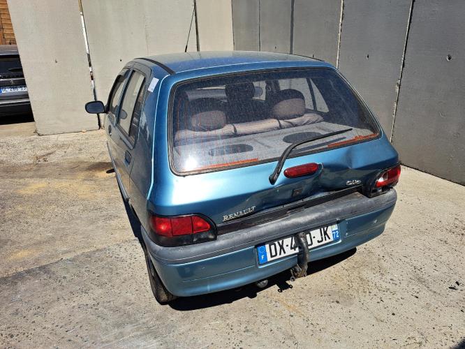 Image Pare choc avant - RENAULT CLIO 1