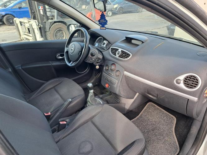Image Pare boue arriere gauche - RENAULT CLIO 3