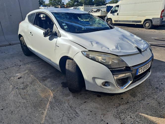 Image Pare choc arriere - RENAULT MEGANE 3
