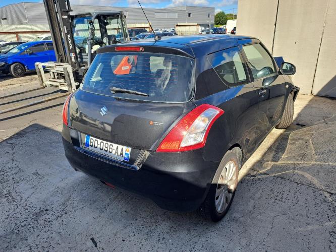 Image Porte avant droit - SUZUKI SWIFT 4