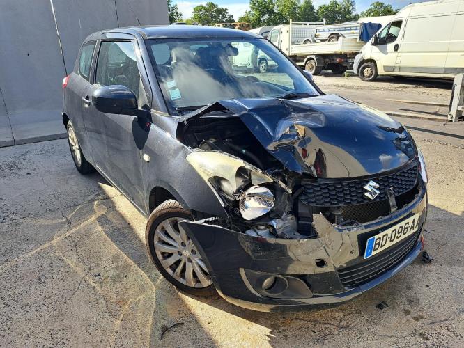 Image Porte avant droit - SUZUKI SWIFT 4