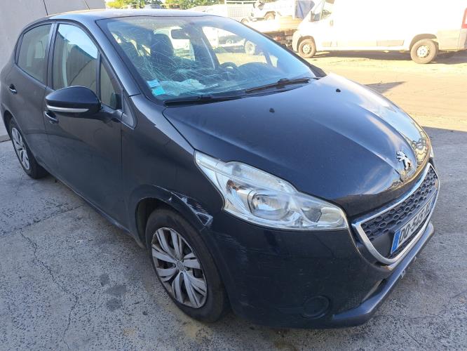 Image Feu arriere principal droit (feux) - PEUGEOT 208 1