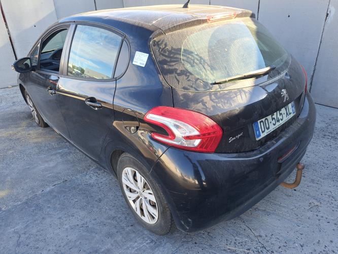 Image Feu arriere principal droit (feux) - PEUGEOT 208 1