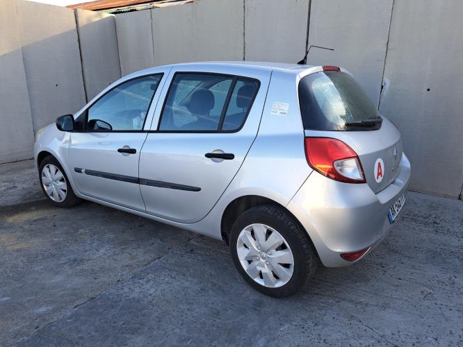 Image Feu arriere principal droit (feux) - RENAULT CLIO 3