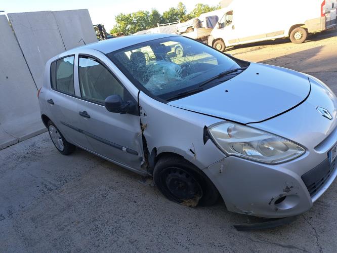 Image Feu arriere principal droit (feux) - RENAULT CLIO 3