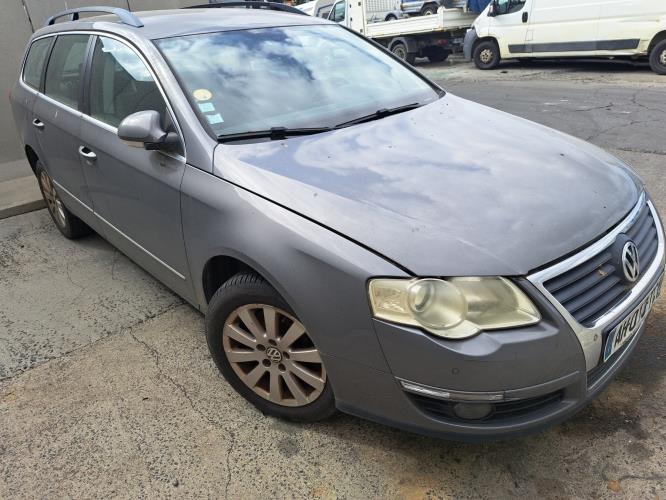 Image Porte avant droit - VOLKSWAGEN PASSAT 5