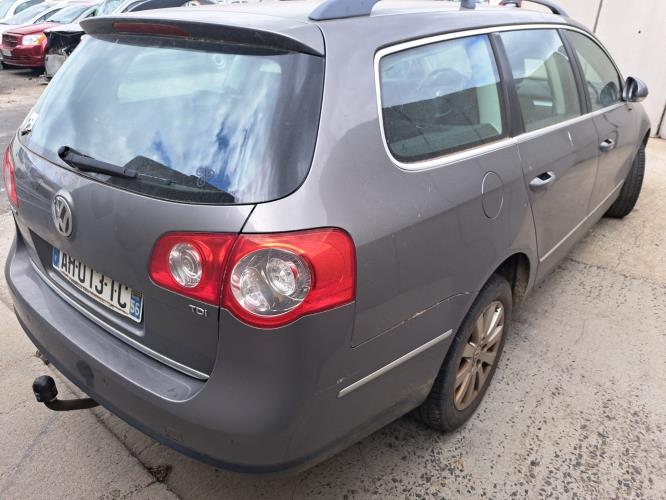 Image Porte avant droit - VOLKSWAGEN PASSAT 5