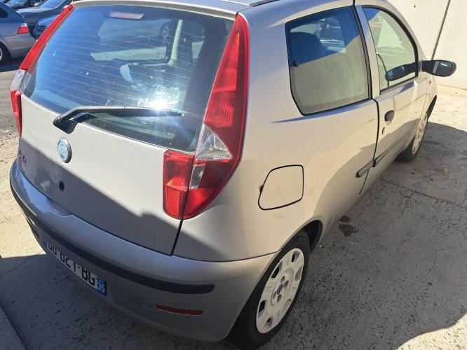 Image Porte avant gauche - FIAT PUNTO 2