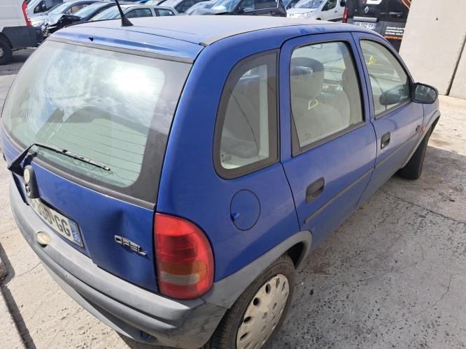 Image Pare choc avant - OPEL CORSA B