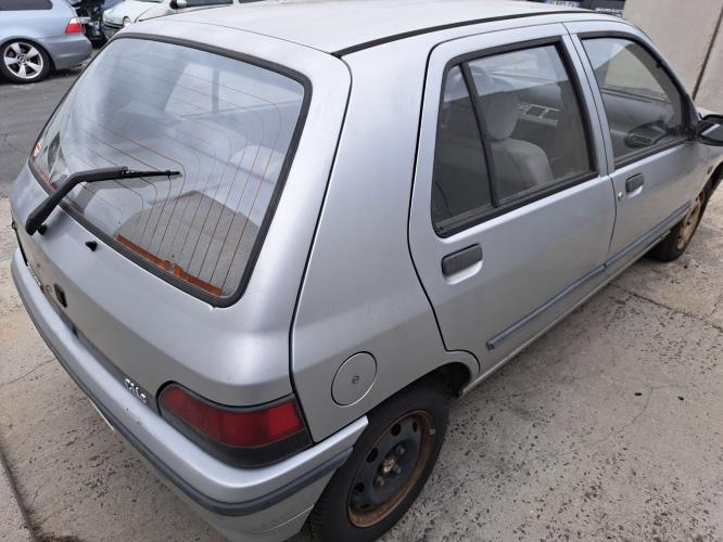 Image Capot - RENAULT CLIO 1