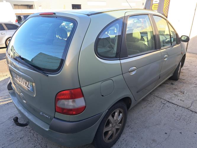 Image Pare choc arriere - RENAULT SCENIC 1