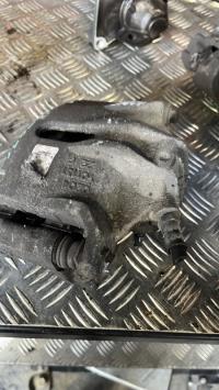 Étrier avant gauche (freinage), Citroën C3 2 · Phase 2