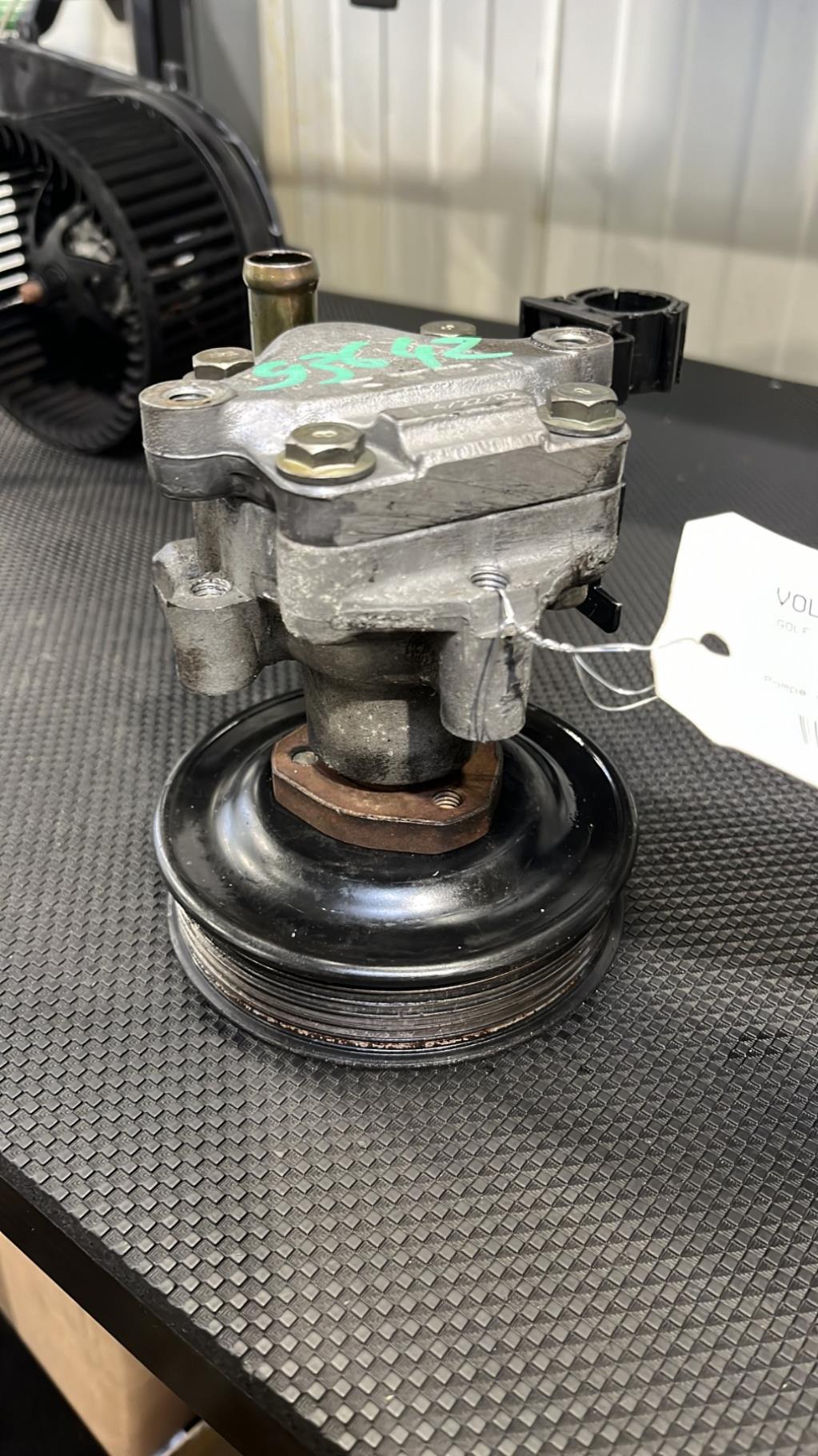Pompe de direction, Volkswagen Golf 4