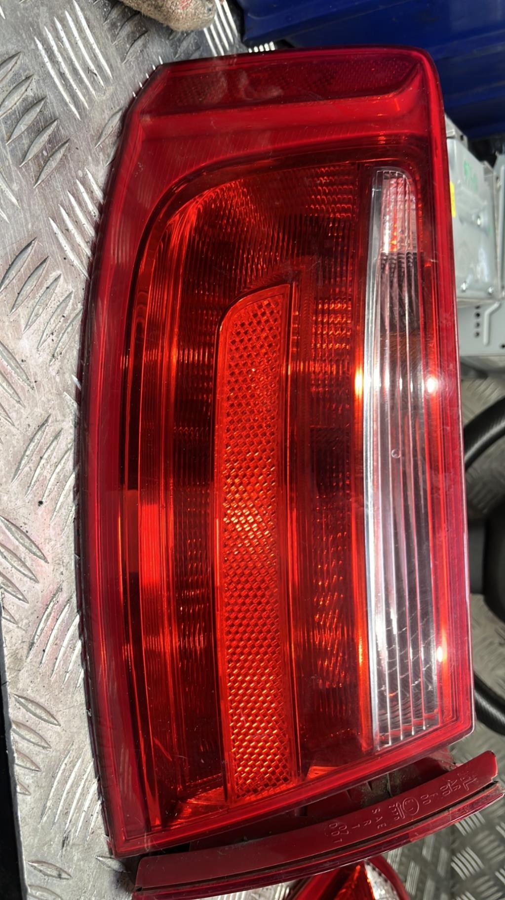 Feu arrière principal gauche (feux), Audi A5 1 Coupe · Phase 1