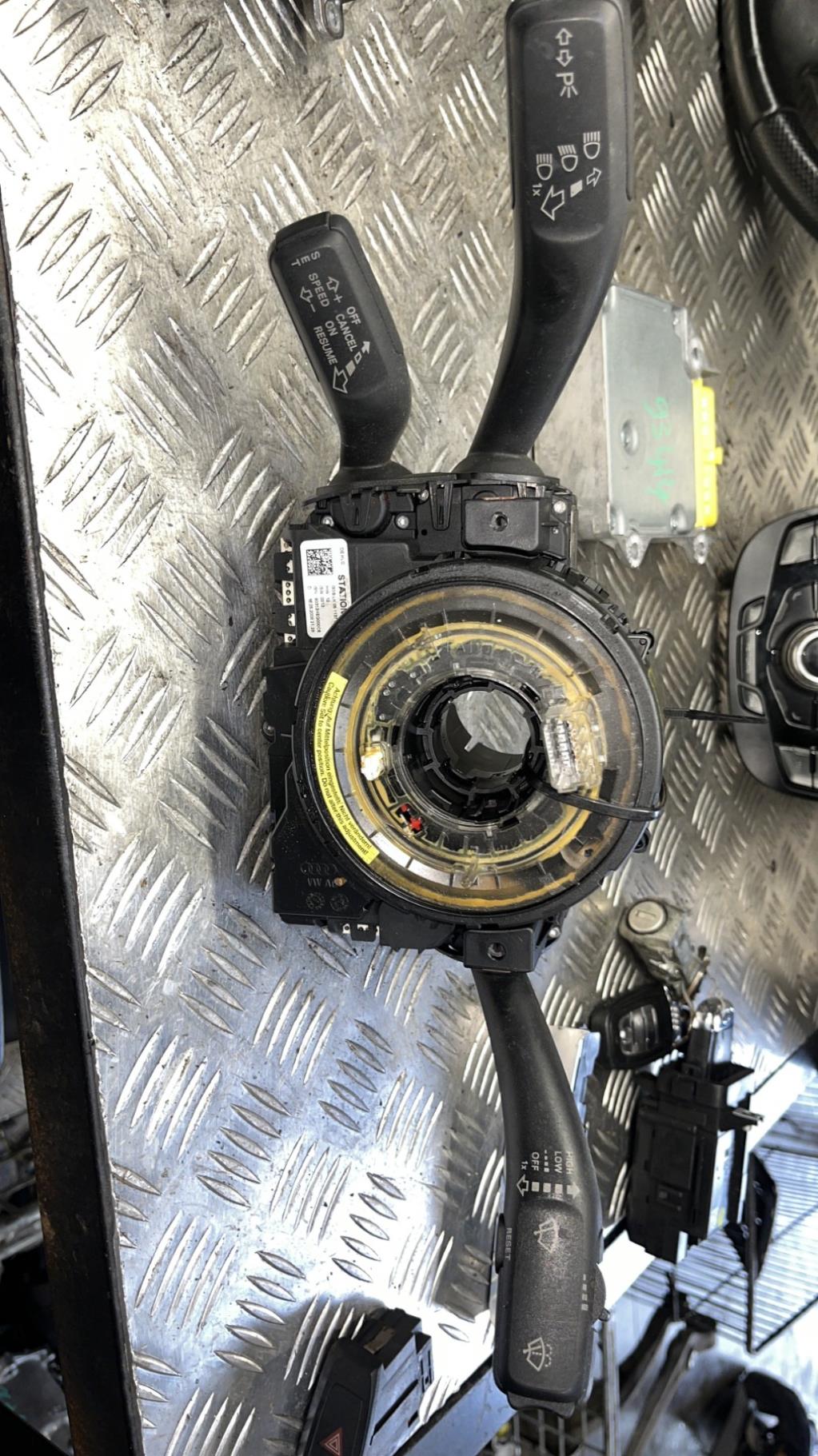 Com (Bloc Contacteur Tournant+Commodo Essuie Glace+Commodo Phare), Audi A5 1 Coupe · Phase 1