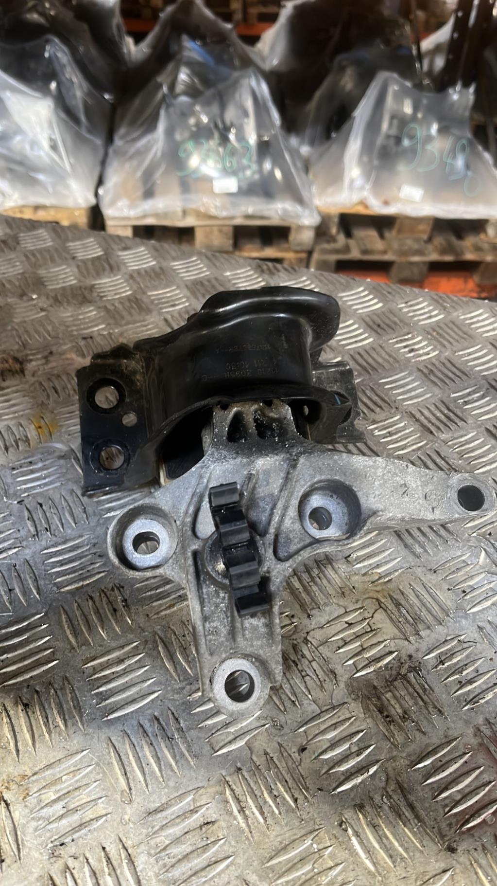 Support moteur, Dacia Duster 1 · Phase 2