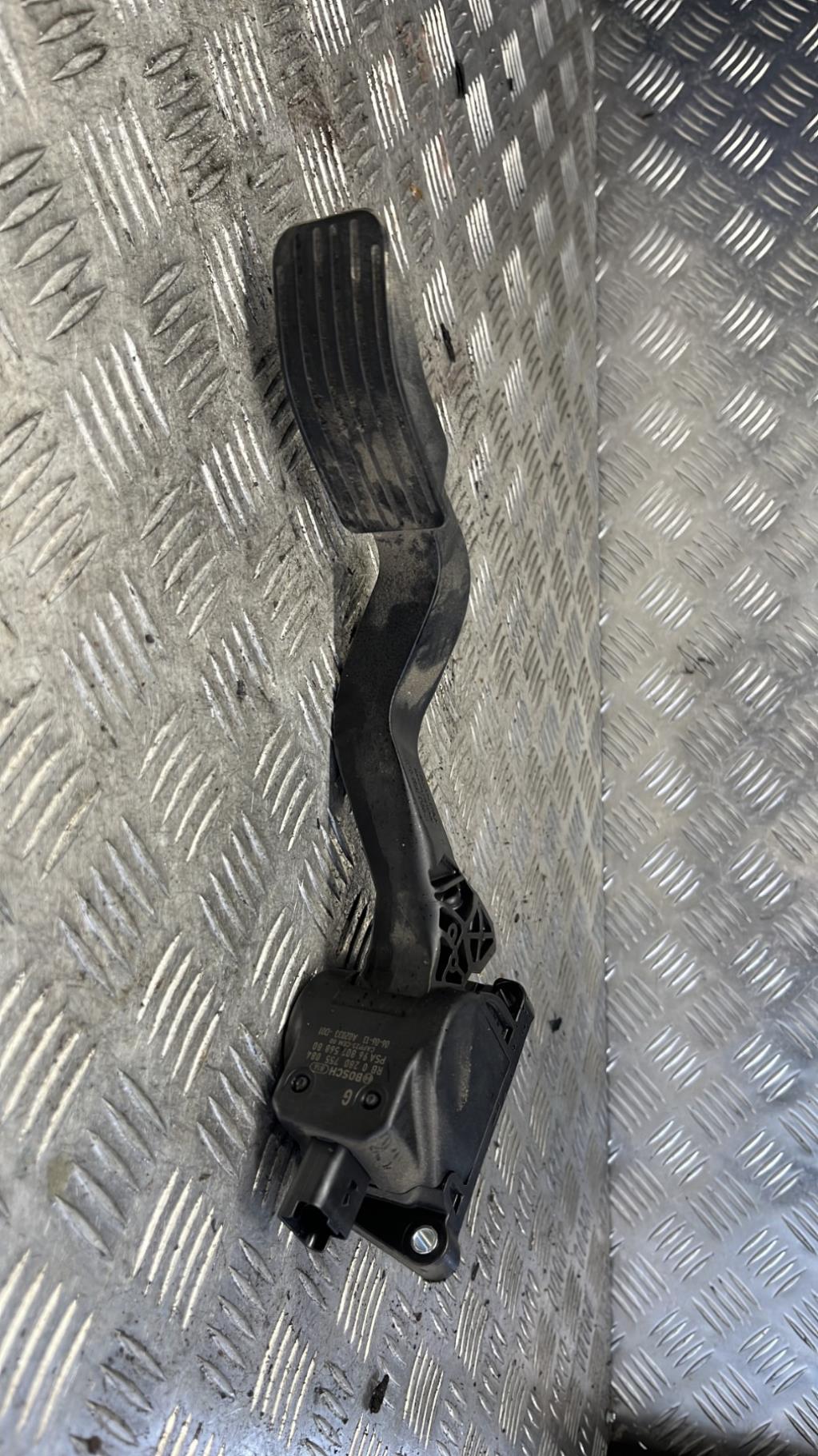 Potentiomètre de pédale de gaz d'accélérateur, Citroën C2 · Phase 1