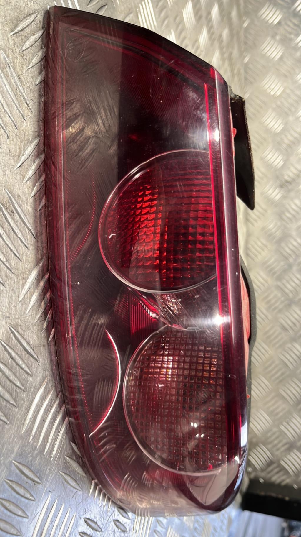 Feu arrière principal droit (feux), Alfa Romeo 159
