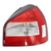 Feu arrière principal droit (feux), Audi A3 1 · Phase 2