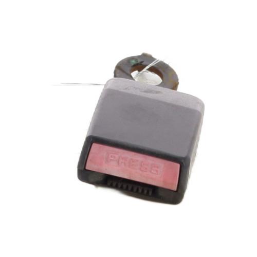 Attache ceinture centrale avant