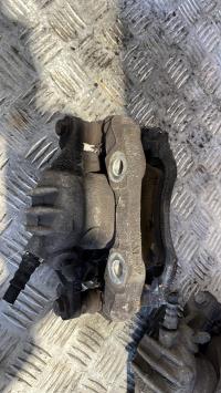 Étrier avant gauche (freinage), Citroën C3 3 · Phase 1