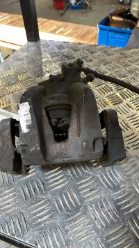 Étrier avant gauche (freinage), Citroën C4 Picasso 2 · Phase 2