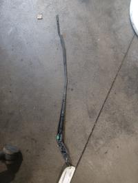Bras essuie glace avant droit, Volkswagen Golf 3