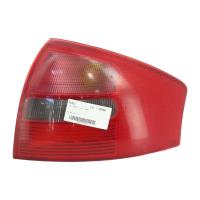 Feu arrière principal droit (feux), Audi A6 2 · Phase 1