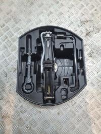 Cric (Ensemble depannage), Peugeot 208 1 · Phase 1