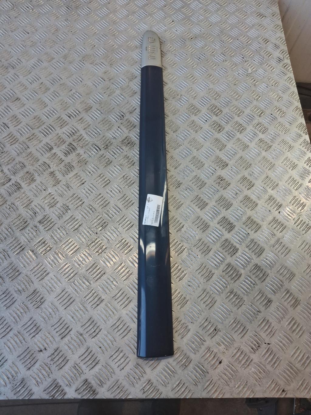Baguette de porte arrière droite, Renault Clio 2 · Phase 2