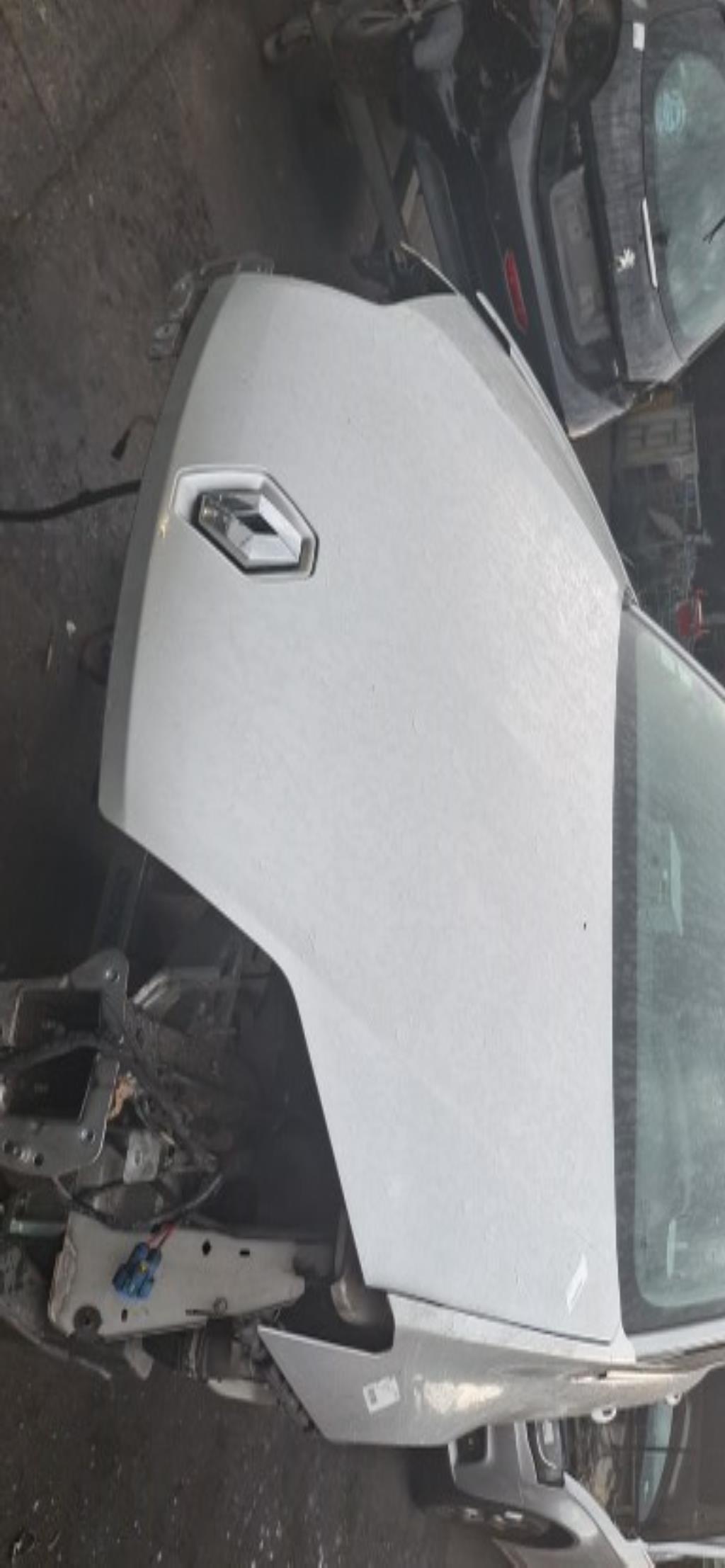 Capot, Renault Laguna 3 · Phase 1
