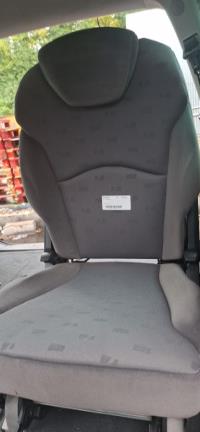 Siège arrière central, Peugeot 807