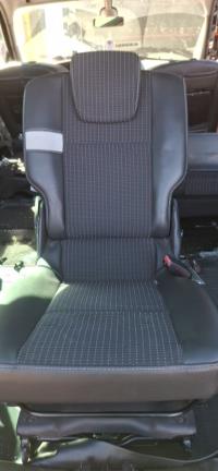Siège arrière gauche, Renault Scenic 3 · Phase 1