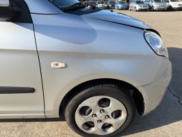 Foto pieza de coche