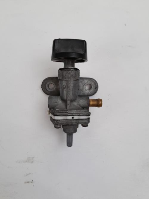 pièce détachée occasion Robinet essence SUZUKI