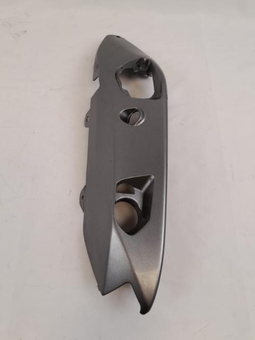 pièce détachée occasion Cache sous selle gauche