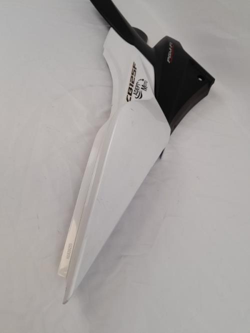 pièce détachée occasion Cache lateral droit