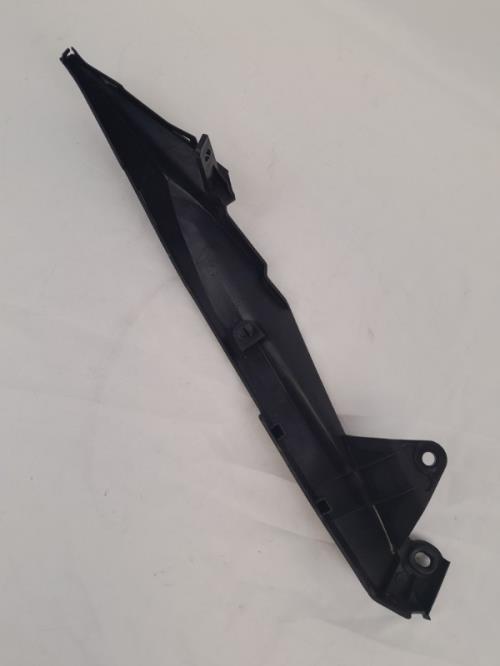 pièce détachée occasion Cache carenage coque arriere gauche