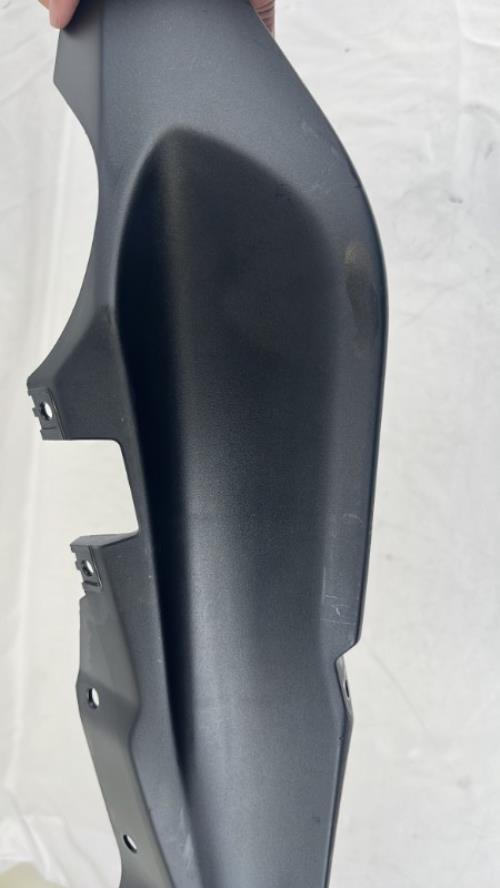 pièce détachée occasion Cache carenage coque arriere droit
