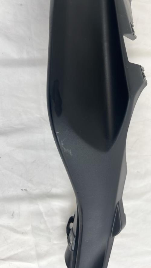 pièce détachée occasion Cache carenage coque arriere droit