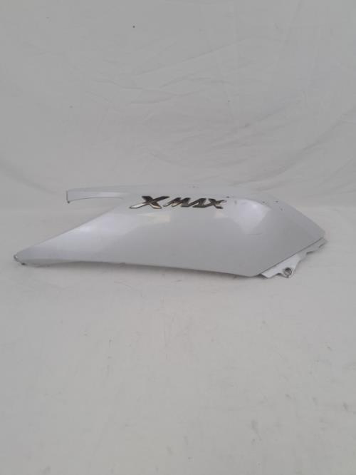 pièce détachée occasion Cache carenage coque arriere droit YAMAHA